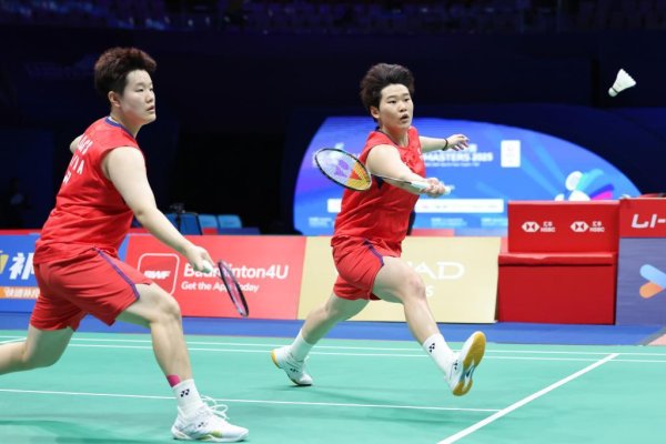 慧眼智行 中国羽毛球大师赛：刘圣书/谭宁首战告捷